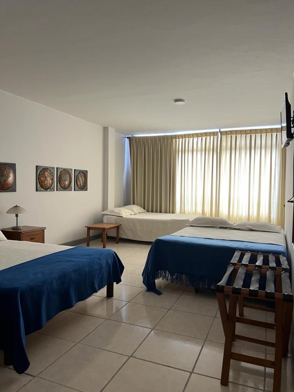 Hotel Armenia Centro Ngoại thất bức ảnh