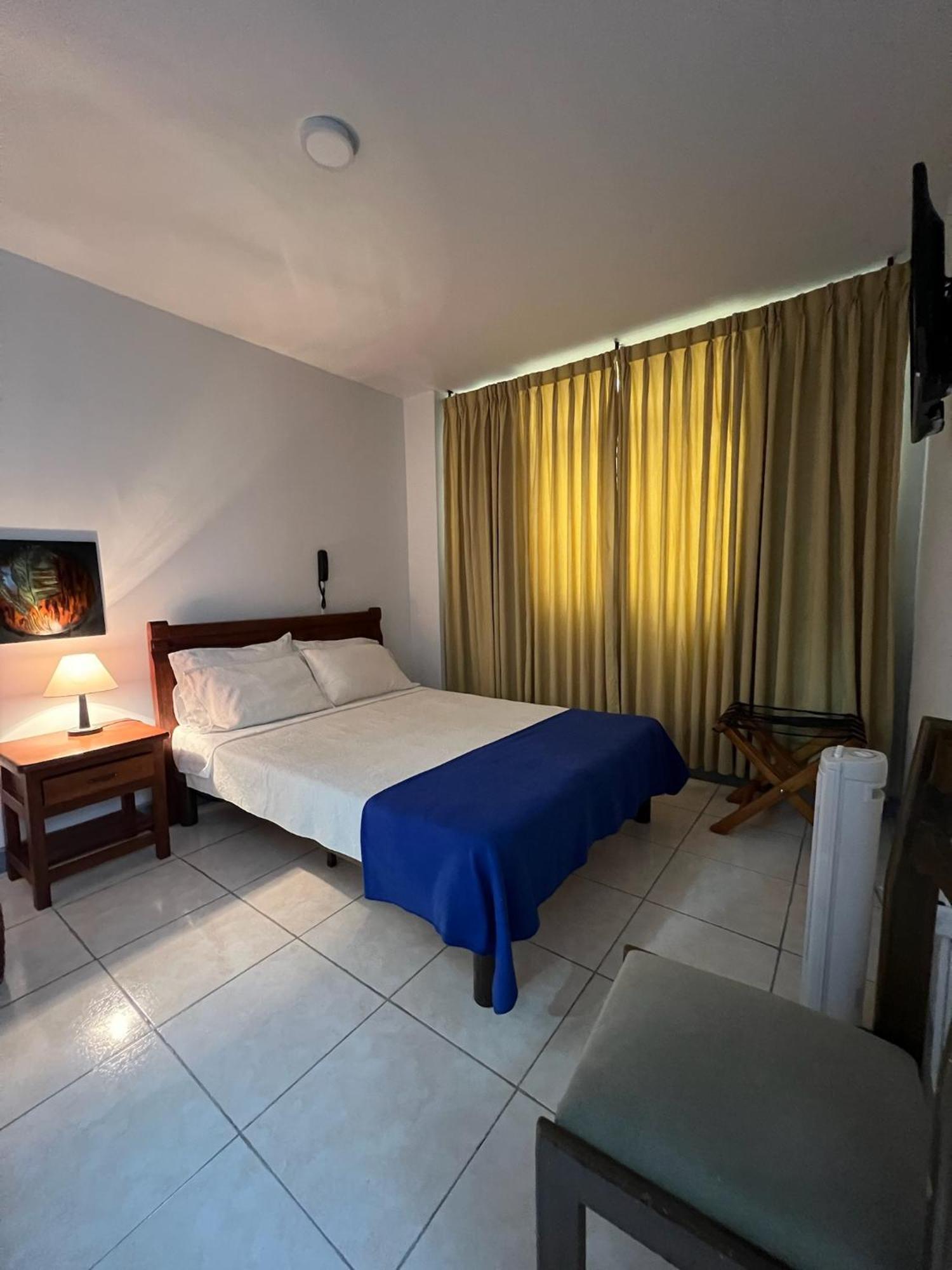 Hotel Armenia Centro Ngoại thất bức ảnh