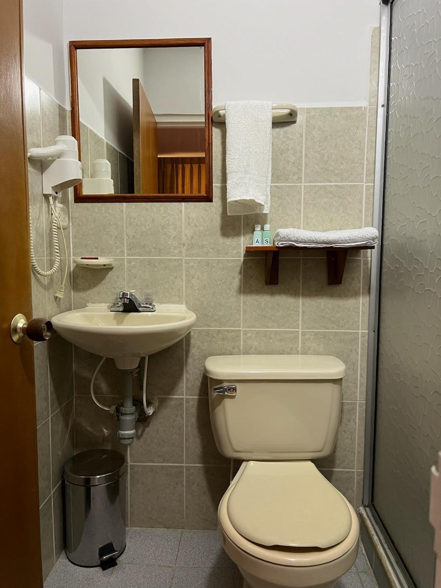 Hotel Armenia Centro Ngoại thất bức ảnh