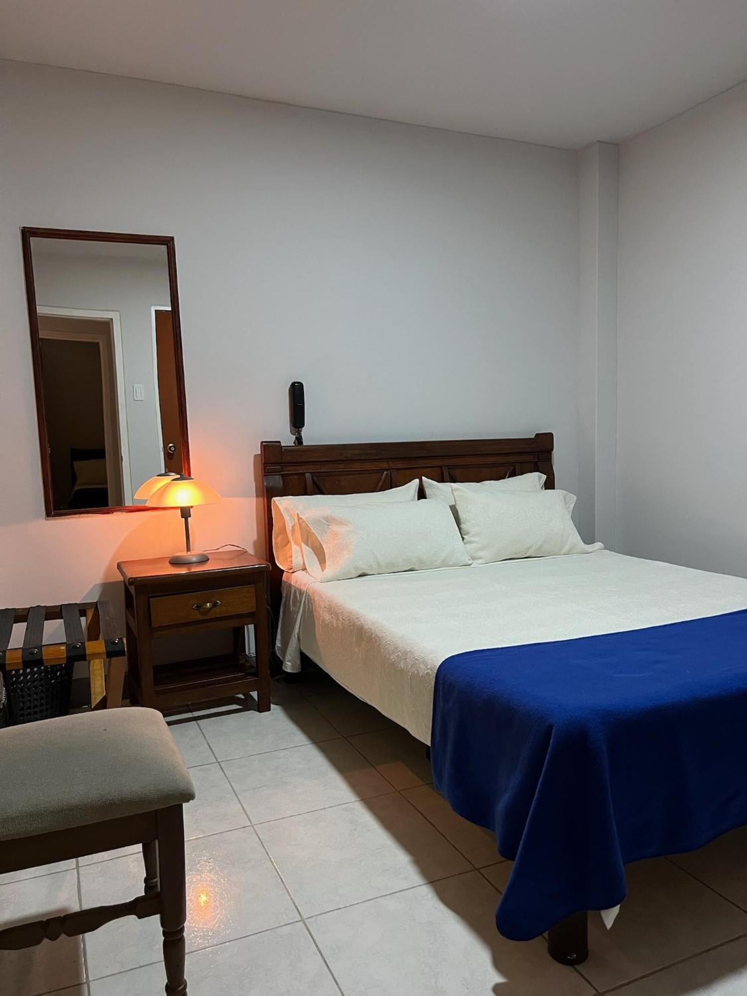 Hotel Armenia Centro Ngoại thất bức ảnh