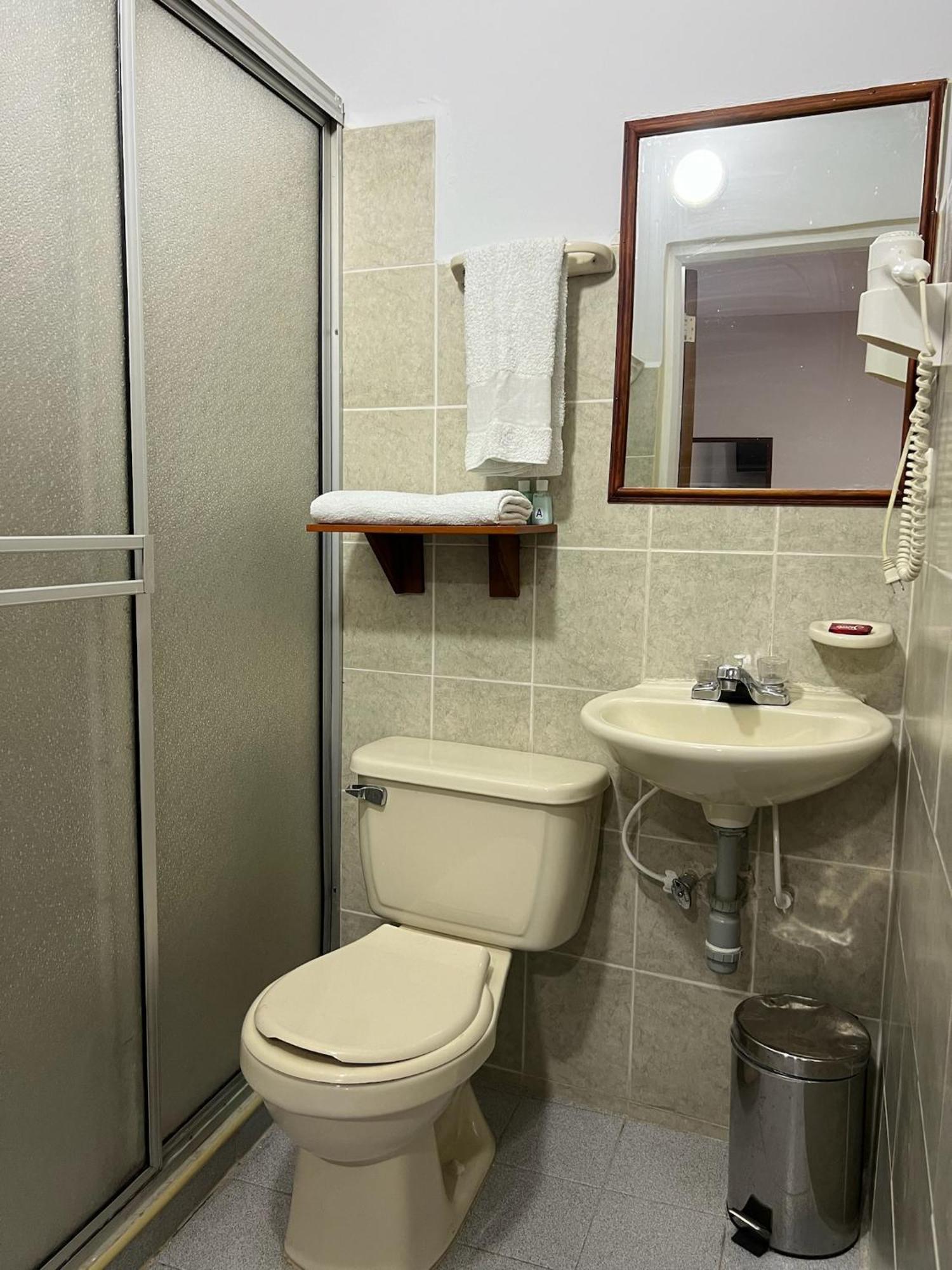 Hotel Armenia Centro Ngoại thất bức ảnh